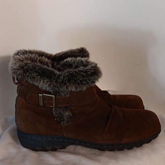 Khombu Brown Suede Faux Fur Lined Boots - Picture 1 of 8